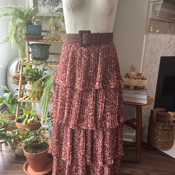 Antonio Melani tiered maxi skirt size 4 - Picture 3 of 8